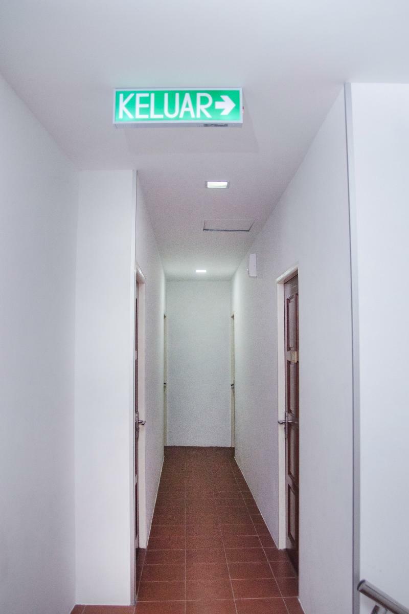Oyo 836 Mandurah Room & Cafe Κουτσίνγκ Εξωτερικό φωτογραφία