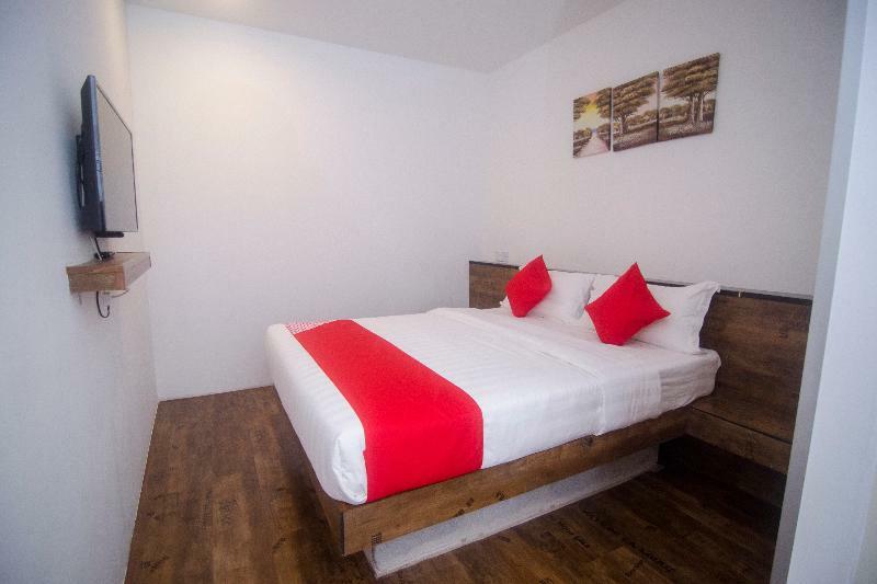 Oyo 836 Mandurah Room & Cafe Κουτσίνγκ Εξωτερικό φωτογραφία