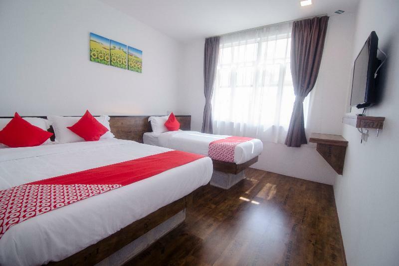 Oyo 836 Mandurah Room & Cafe Κουτσίνγκ Εξωτερικό φωτογραφία