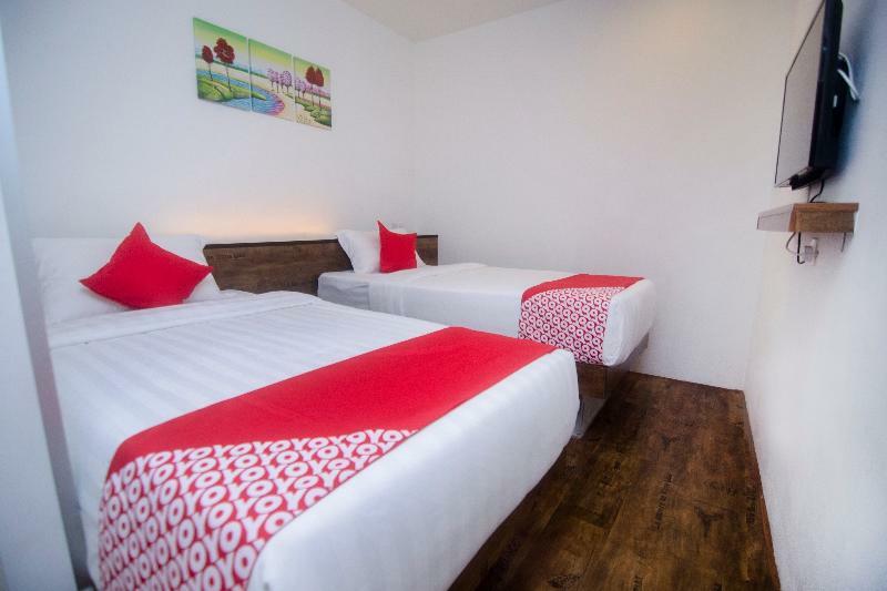 Oyo 836 Mandurah Room & Cafe Κουτσίνγκ Εξωτερικό φωτογραφία