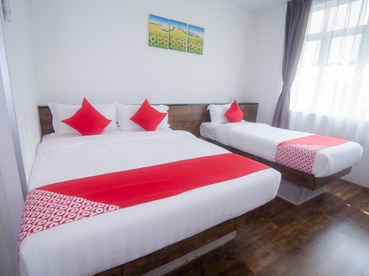 Oyo 836 Mandurah Room & Cafe Κουτσίνγκ Εξωτερικό φωτογραφία