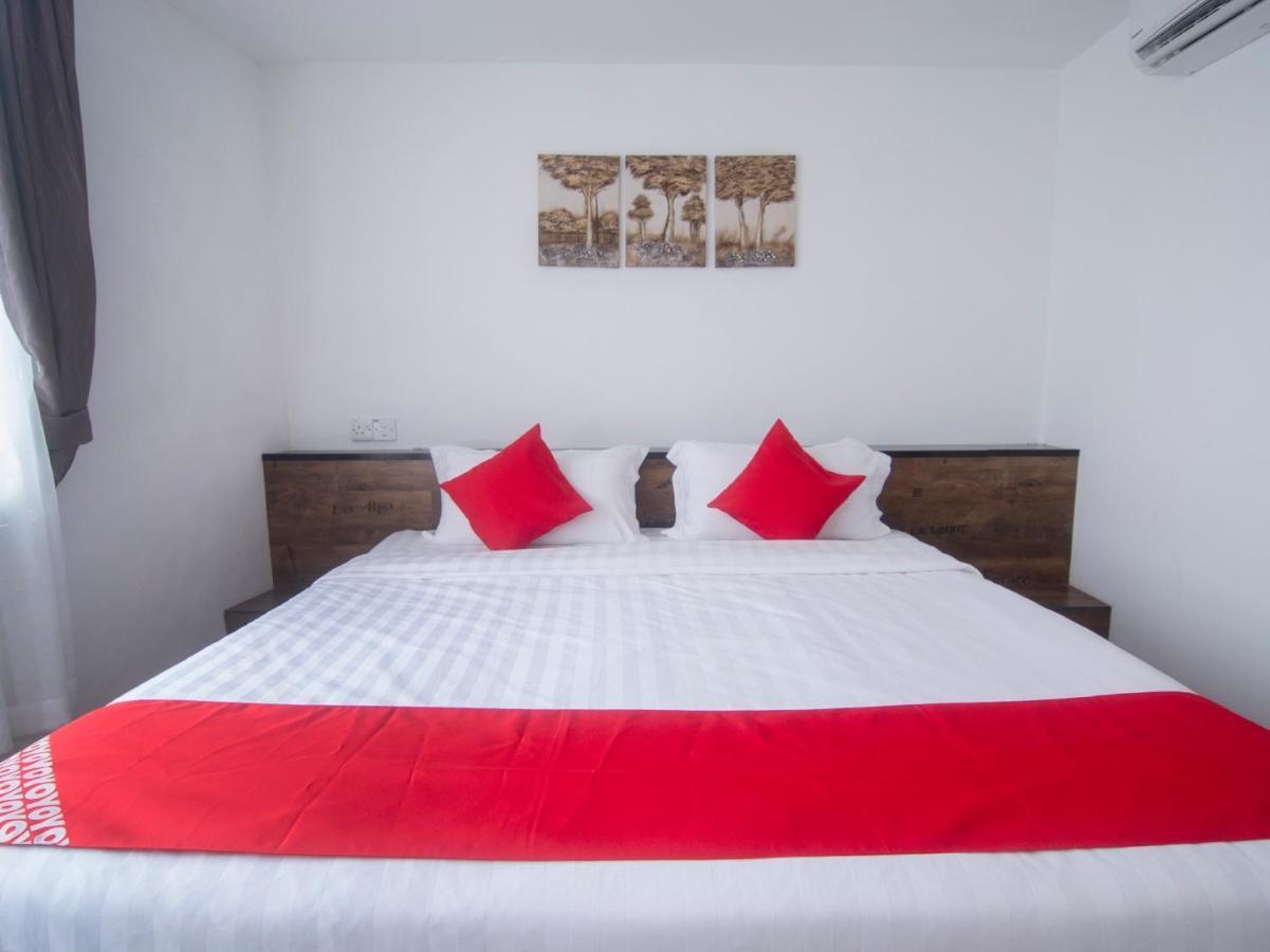 Oyo 836 Mandurah Room & Cafe Κουτσίνγκ Εξωτερικό φωτογραφία
