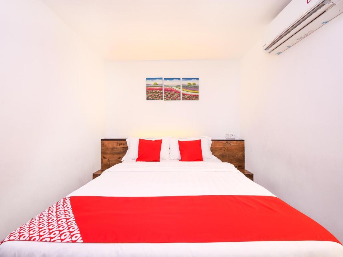 Oyo 836 Mandurah Room & Cafe Κουτσίνγκ Εξωτερικό φωτογραφία