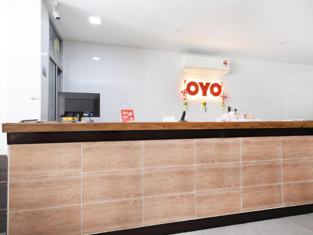Oyo 836 Mandurah Room & Cafe Κουτσίνγκ Εξωτερικό φωτογραφία